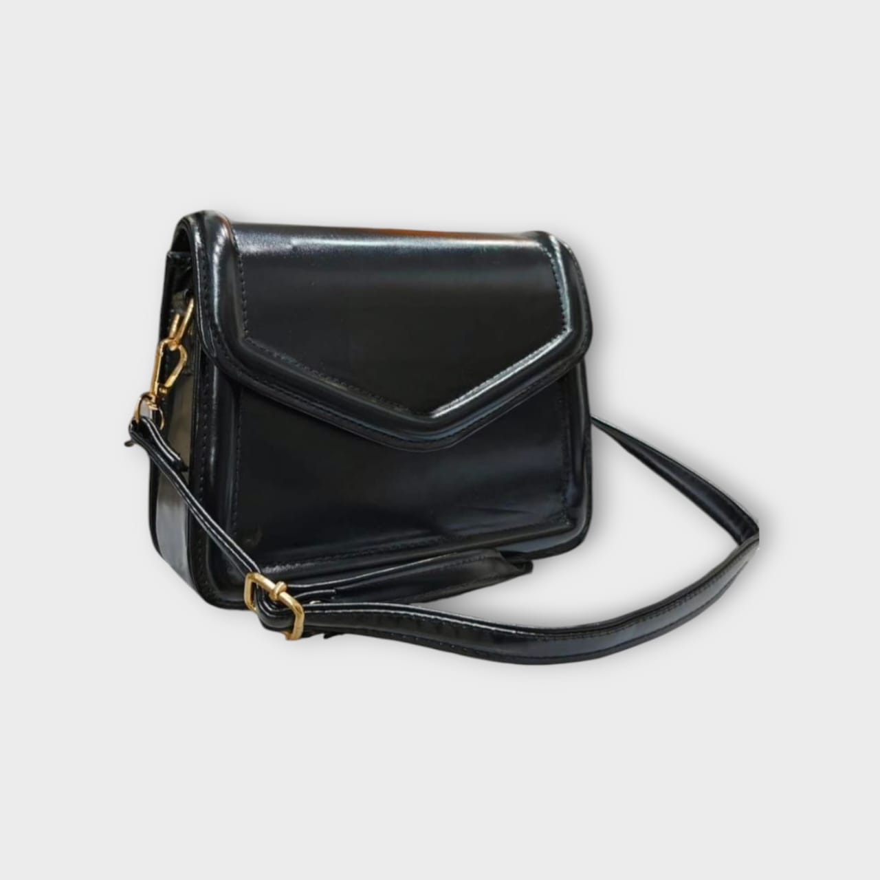 Luna  Black Crossbody